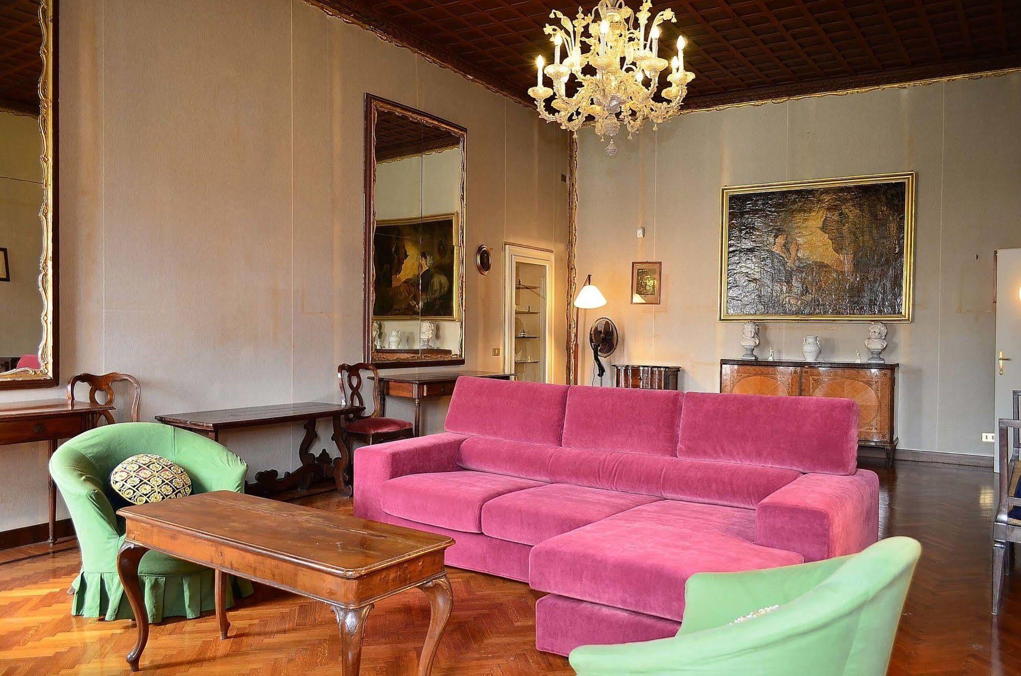 Raboso Grand 9-windows * Venezia